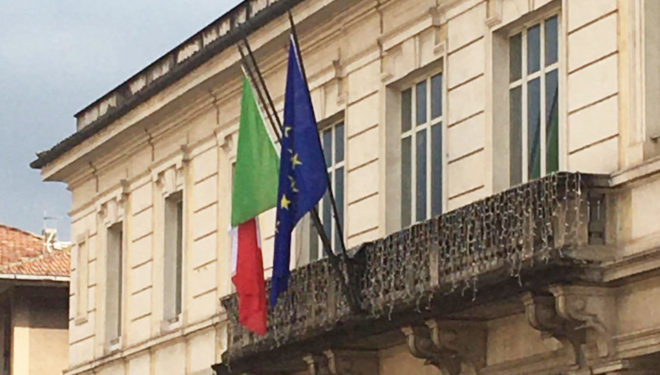 Il Lions Club di Sora-Isola del Liri dona nuove bandiere all’IC Sora 2