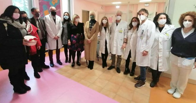 “Banca dei capelli”: consegnata una nuova parrucca all’Oncologia dell’Ospedale di Sora