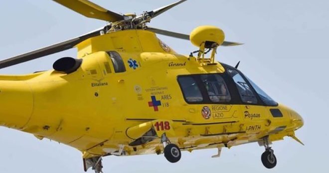 Sora: scontro auto-bici, bambino elitrasportato