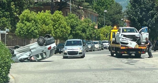 Sora: incidente stradale in pieno centro