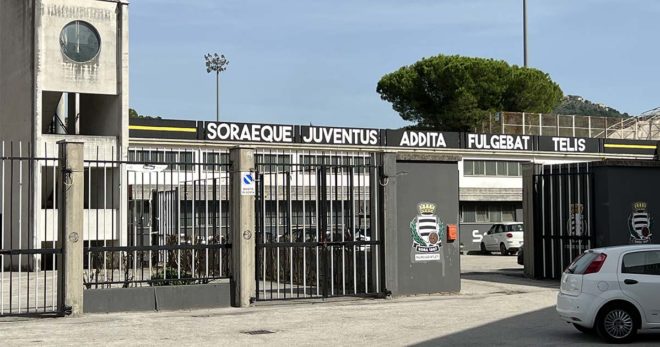 Calcio: al Sora basta l’1-0. Terza vittoria consecutiva dei bianconeri. Vetta distante un punto