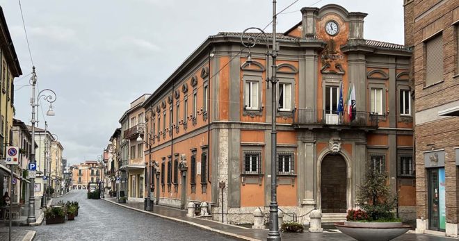 Sora: Centro Anziani “Gnore Peppe”, il Comune cerca Aps per la gestione della struttura