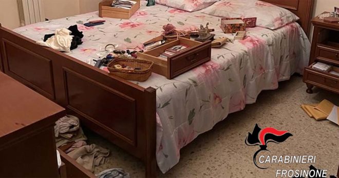 Sora: beccati e arrestati dai Carabinieri durante un furto in abitazione