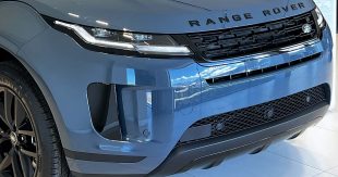 Range Rover Evoque: tecnologia avanzata. Tua da 490 euro al mese fino al 31 maggio 2024