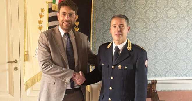 Sora, il sindaco saluta il dirigente del commissariato Paolo Gennaccaro