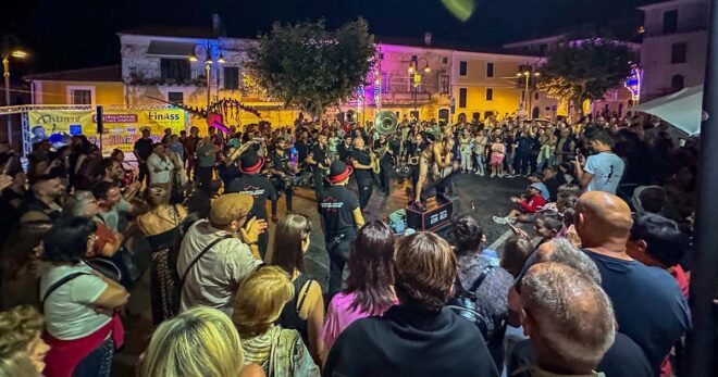 San Donato Val di Comino, Viadibanda 2026 torna con “Babylon”: tre giorni di musica, arte di strada e spettacoli