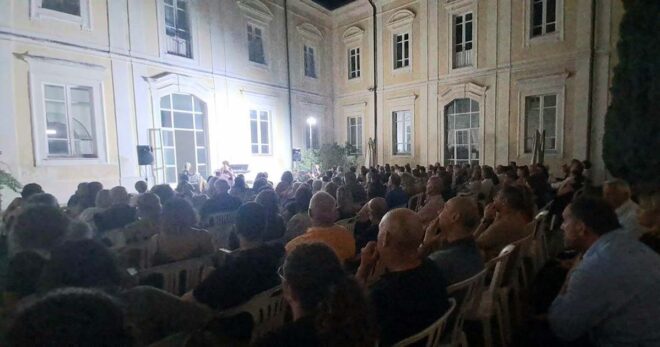 Sora: chiostro gremito per il libro di Alessia Signore, “Il viaggio di Alissia e Nonno Pippi”