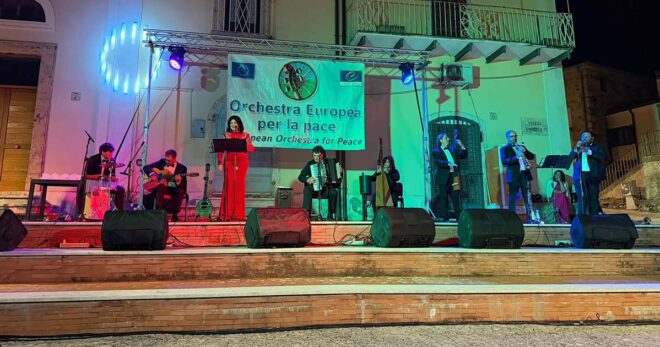 Colle San Magno, “Terre della Musica”: concerto etnosinfonico Rom con Alexian Santino Spinelli