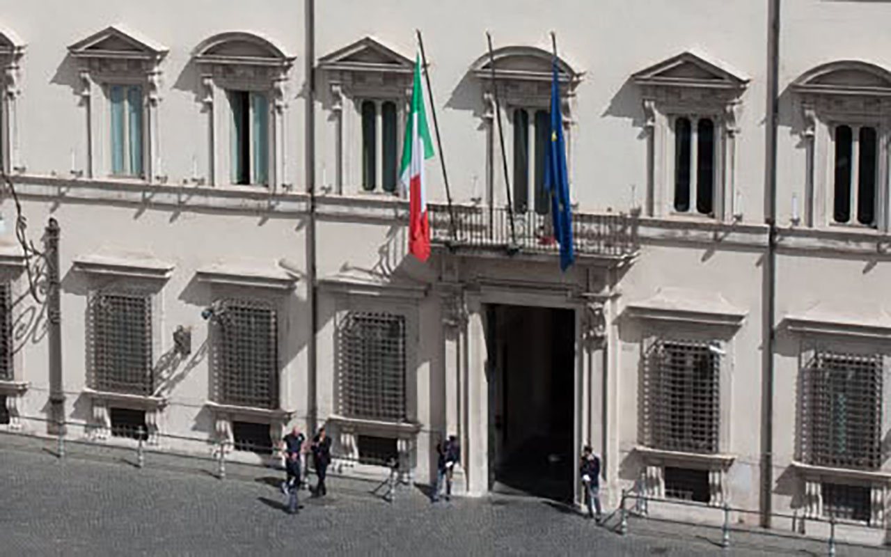 Carta Dedicata a Te sale a 1.000 euro: il primo accredito a novembre, il secondo ad aprile