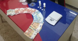 Droga e soldi dentro casa: 46enne arrestato dai Carabinieri