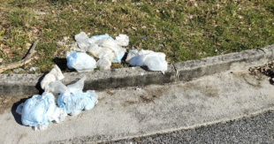 SORA – Pannoloni usati in strada vicino l’ospedale: la segnalazione