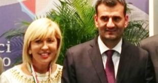 Maria Paola D’Orazio al lavoro con il Pres. Naz. ANCI, Antonio De Caro, per il PNRR