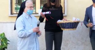 SORA – Suor Silvana compie 80 anni. Gli auguri degli alunni di ieri e di oggi