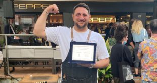 La “Pepper Cup Cocktail Competition” 2021 “parla” sorano: Giovanni Fusco protagonista a Riccione