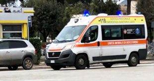 Sora, dramma in centro: donna precipita da palazzo e muore