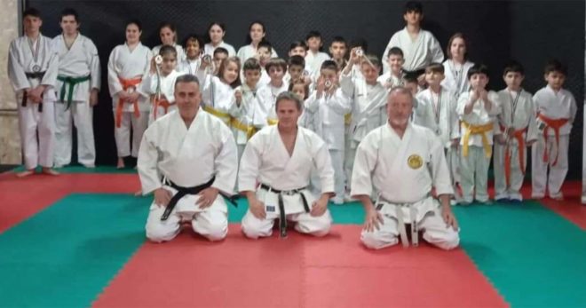 La Funakoshi Karate Sora fa il pieno ai Campionati Regionali. Tutti i giovani atleti premiati