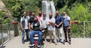 “L’Isola del Barbuti”: successo per l’iniziativa di Rocco Marsigliese nella Città delle Cascate