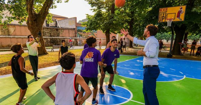 Sora, Parco “Valente”: completata la manutenzione. Campo da basket nuovo di zecca