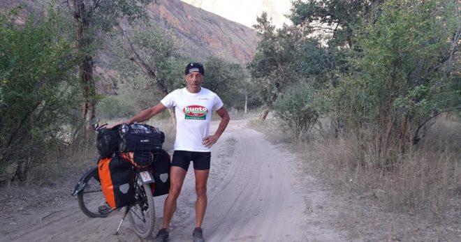 Giorgio Lucarelli nel Kyrgyzstan: un nuovo aggiornamento sul suo avventuroso cicloviaggio
