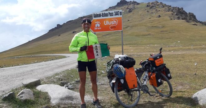 Giorgio Lucarelli: dalle magnifiche montagne del Kyrgyzstan un nuovo suggestivo racconto del suo ciclo-viaggio