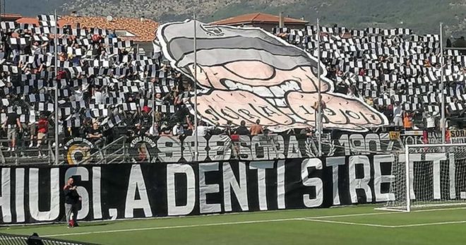 Calcio Serie D: “A difesa di una fede”. Il Sora invita la tifoseria ad abbonarsi al Tomei (anche online)