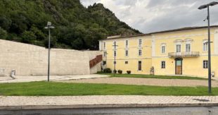 Cinema sotto le stelle a Sora, in piazza Mayer Ross il film “Fuori” di Martone