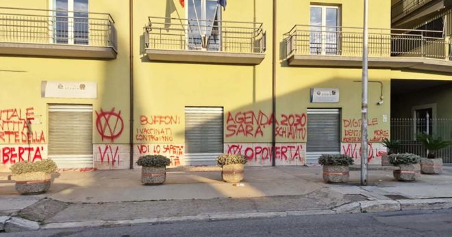 Sora – Atti vandalici gruppo “No Vax” presso Agenzia delle Entrate: la nota della Cgil