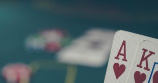 Analisi dettagliata delle licenze AAMS e MGA per i casinò online