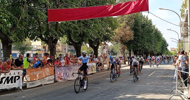 Ciclismo, 28° Memorial Riccardo Porretta: trionfa Balestriere. Primo sorano, Pascazi