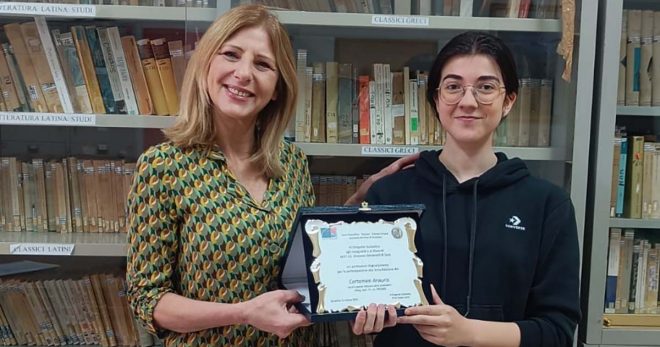 Irene Troiani, del Liceo Classico di Sora, conquista il secondo posto al Certamen Anxuris 2025