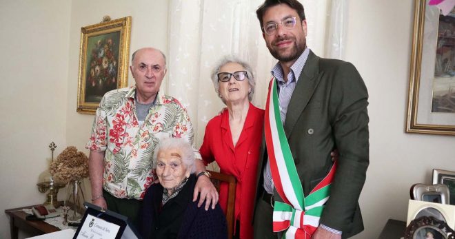 Sora, 100 anni di vita e di amore: auguri a Maria Rosa Facchini (Rosina la lattaia)