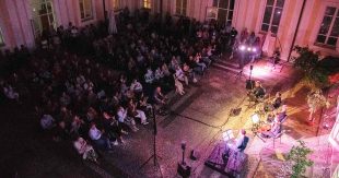 “Storie di luoghi, tracce di uomini”: splendida serata nel chiostro della Biblioteca Comunale di Sora
