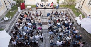 “Sora Città che legge 2025”: successo per la “prima stagionale” del caffè letterario