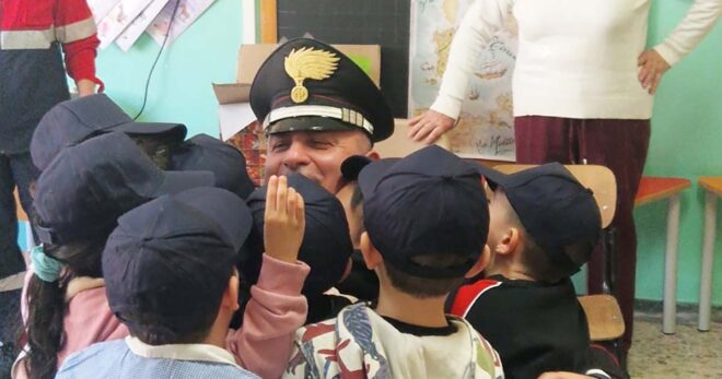 Sora: carabinieri e volontari dell’ass. “Capitano Ultimo” incontrano i bambini della scuola dell’infanzia