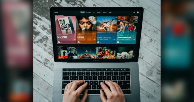 Gli italiani vanno pazzi per lo streaming: tutti i numeri di questo nuovo trend