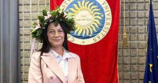 Cassino: Enrichetta si laurea a 55 anni durante la detenzione, una storia di riscatto e speranza